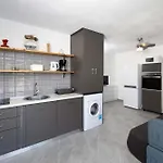 Baras Garden - House With Pool *