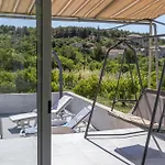 Baras Garden - House With Pool *