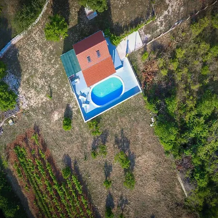 Ferienhaus Baras Garden - House With Pool