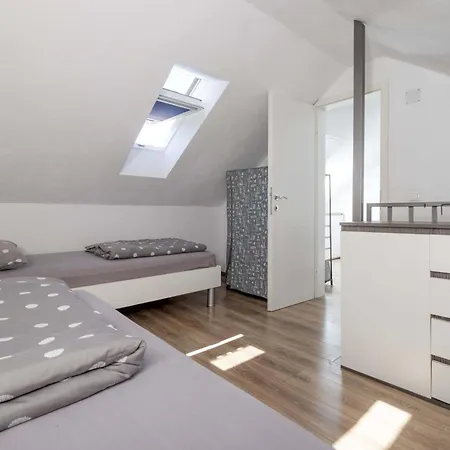Ferienhaus Baras Garden - House With Pool